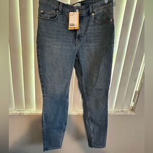 H&M Skinny high waist jeans! Size 14, brand new with tags!